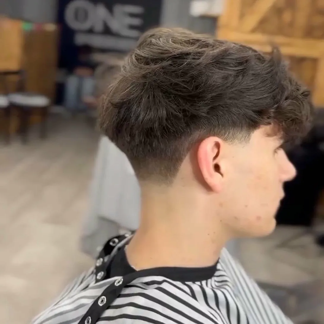 Strzyżenie męskie — taper fade wykonany w THE ONE Barbershop Wadowice